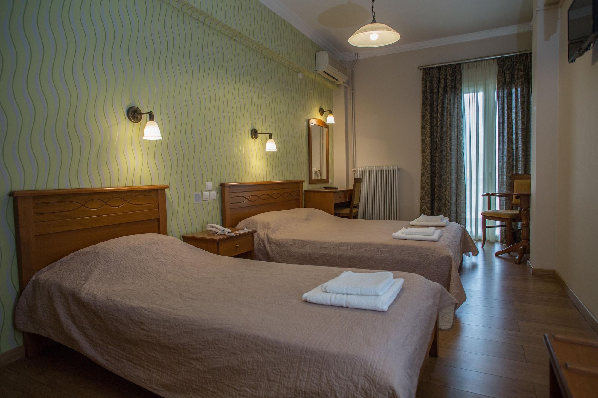 Hotel Liberty Mesolóngion 외부 사진