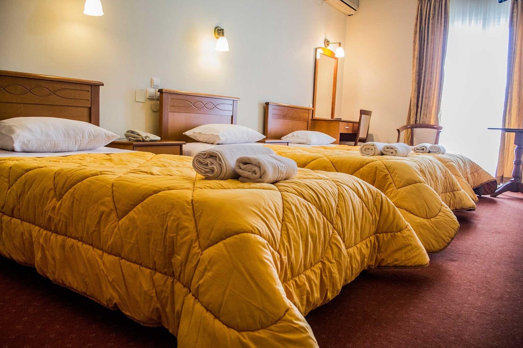 Hotel Liberty Mesolóngion 외부 사진