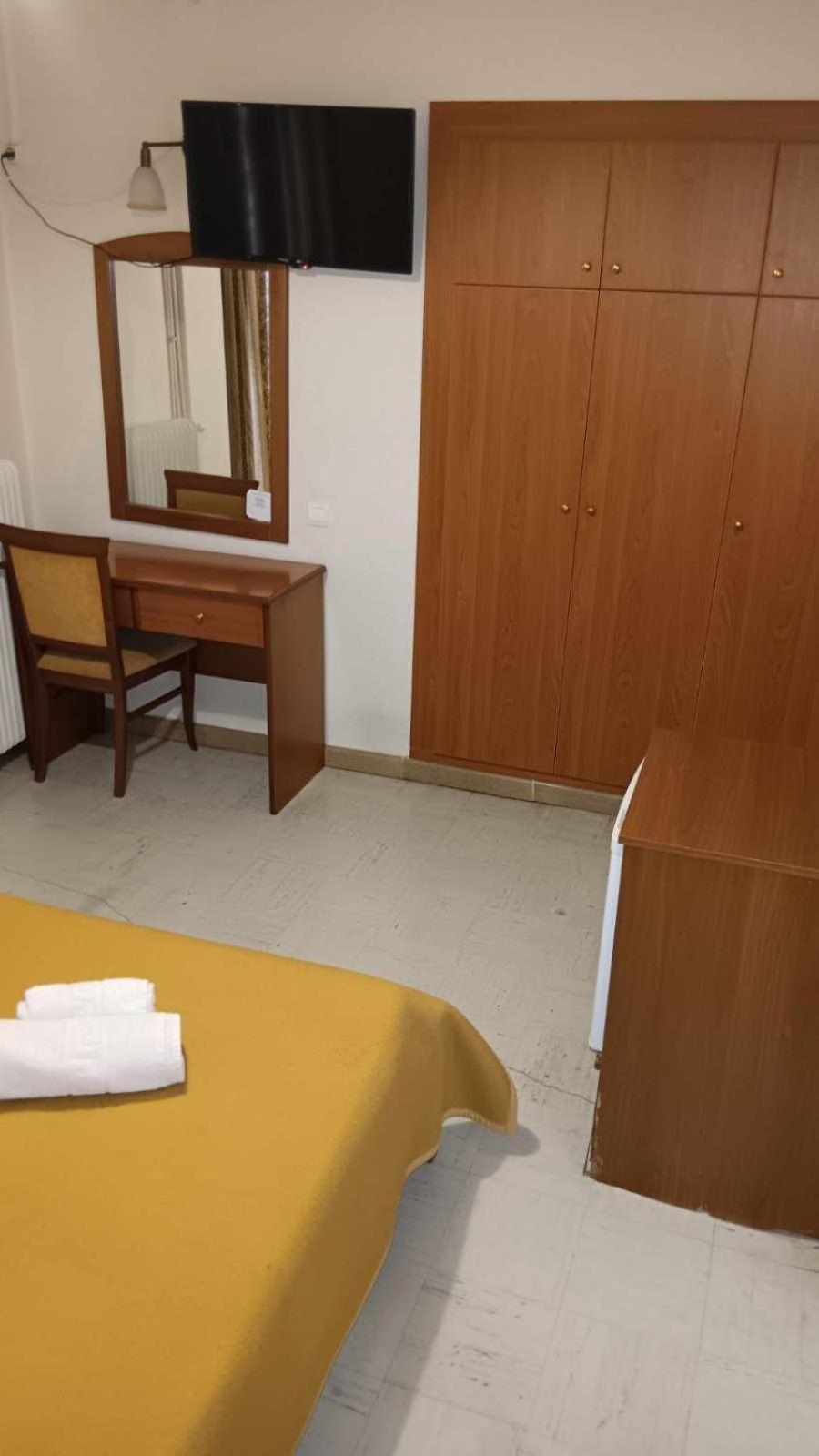 Hotel Liberty Mesolóngion 외부 사진