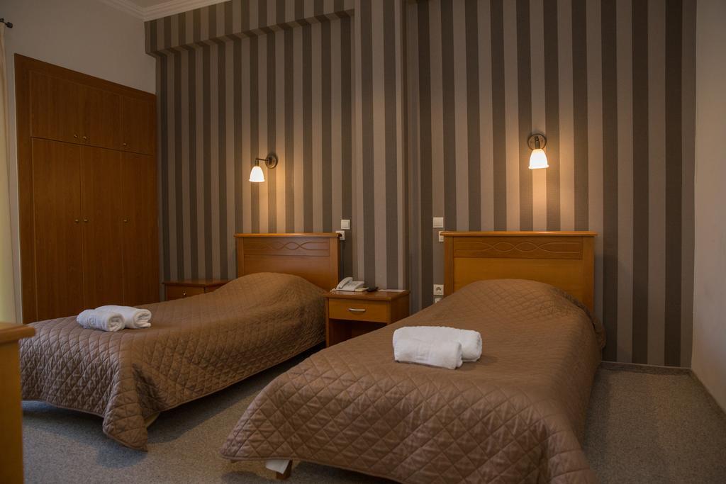 Hotel Liberty Mesolóngion 외부 사진