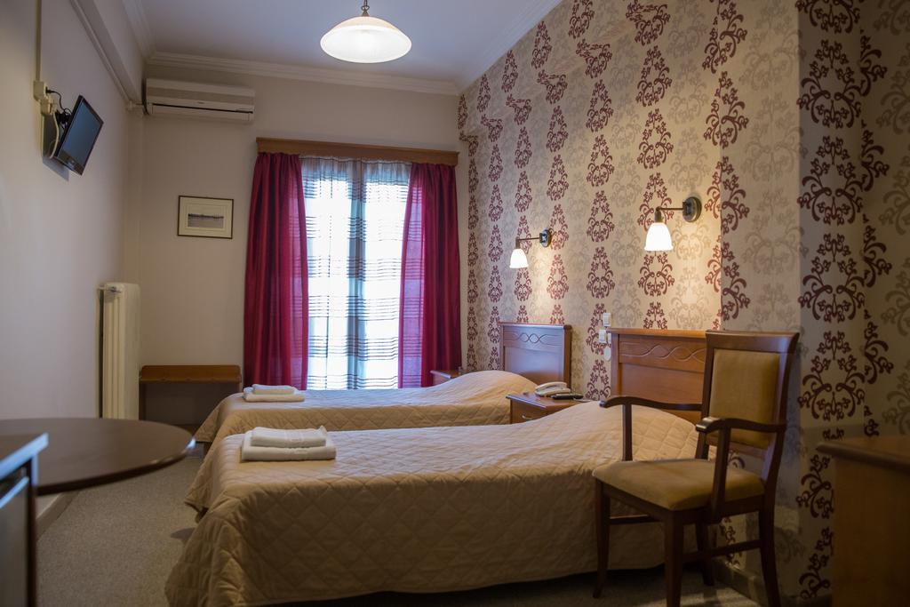 Hotel Liberty Mesolóngion 외부 사진