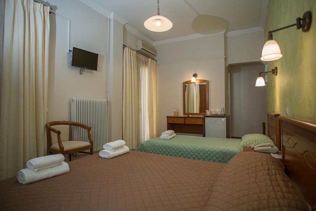 Hotel Liberty Mesolóngion 외부 사진