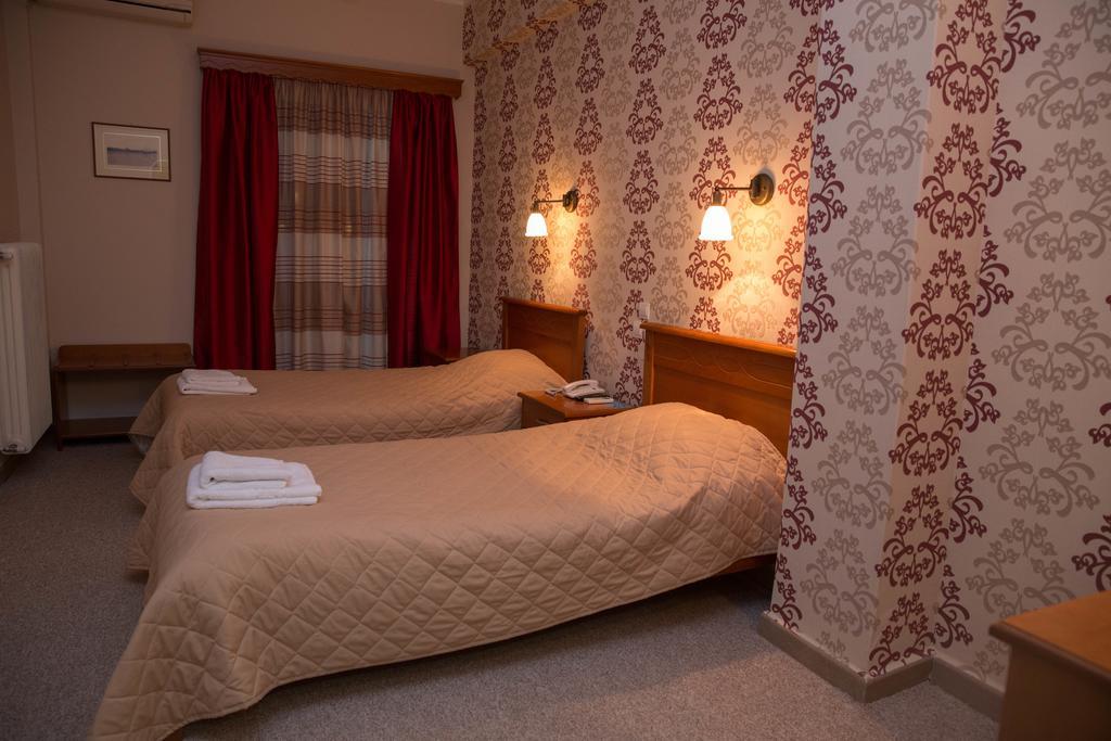 Hotel Liberty Mesolóngion 외부 사진
